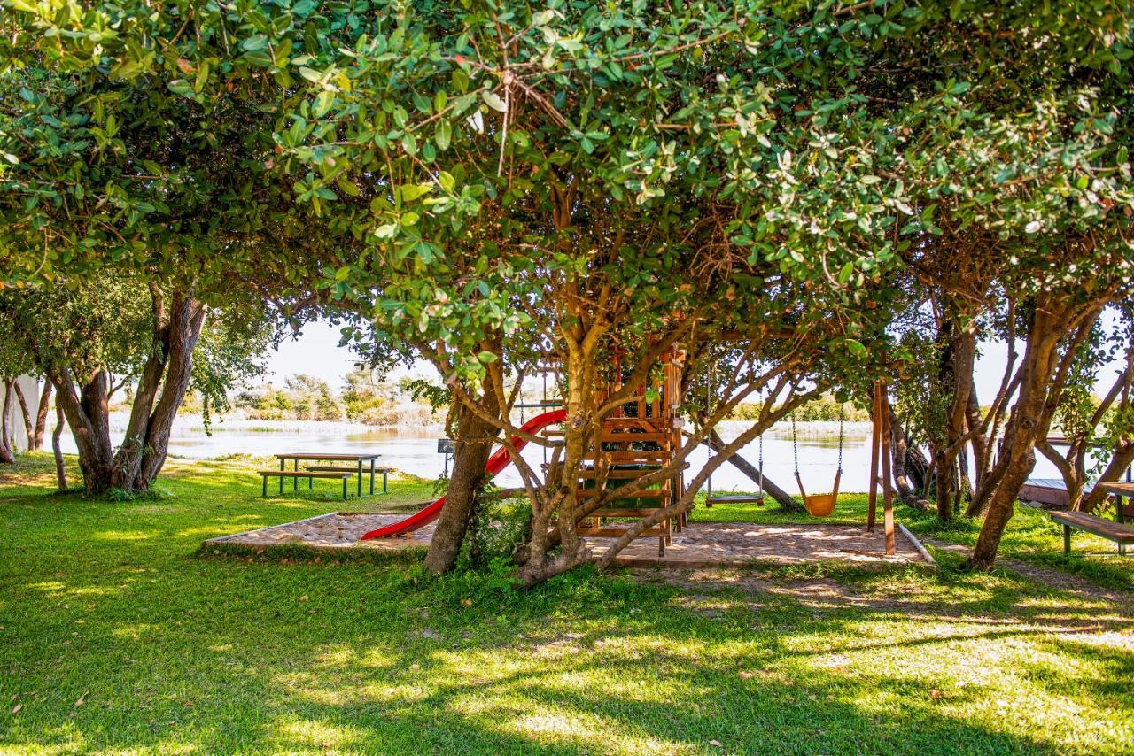 Zambezi Mubala Camp Hotel Катима Мулило Екстериор снимка