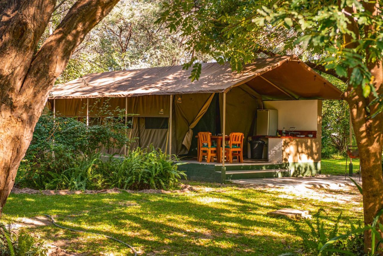 Zambezi Mubala Camp Hotel Катима Мулило Екстериор снимка