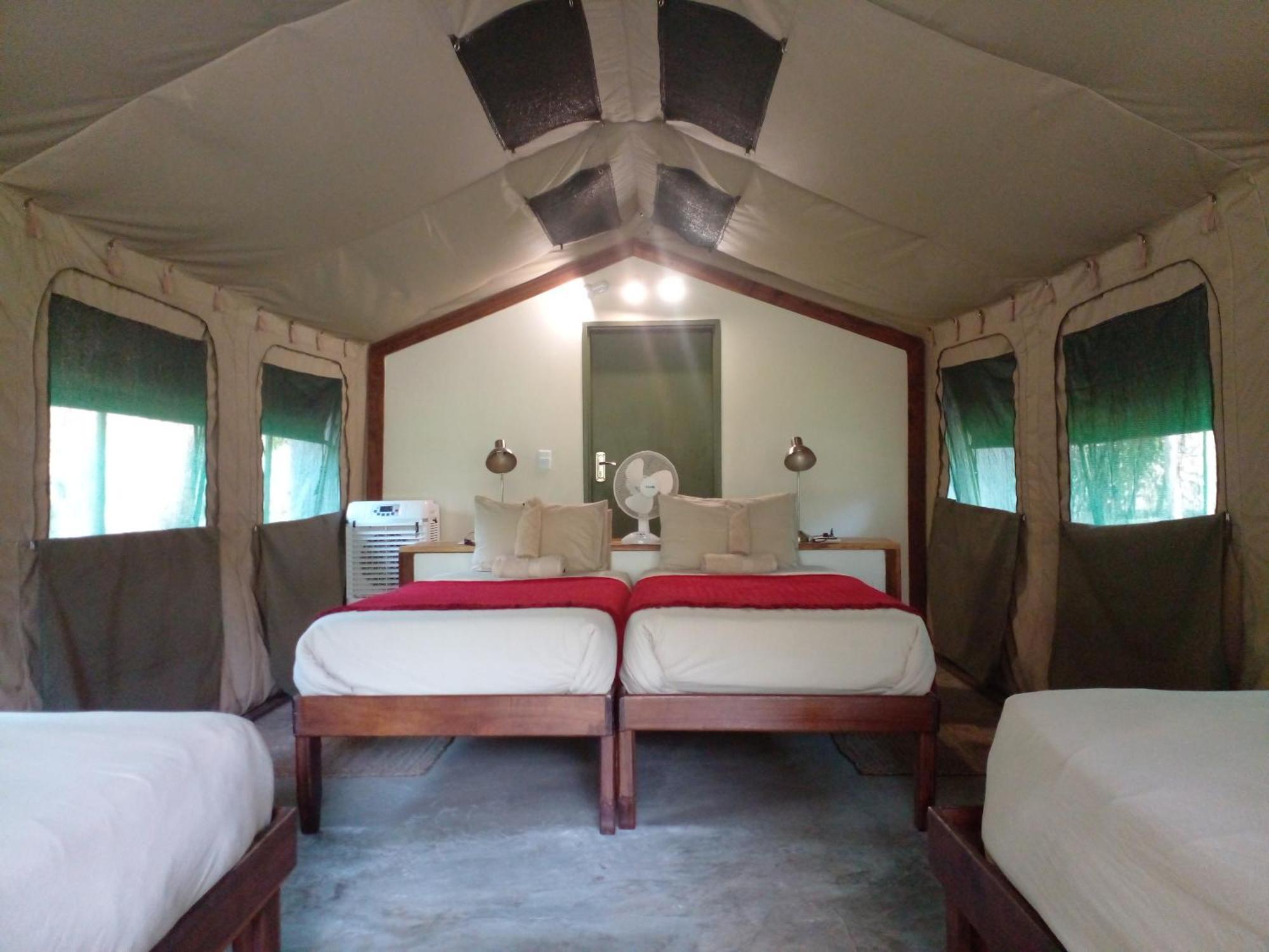 Zambezi Mubala Camp Hotel Катима Мулило Стая снимка