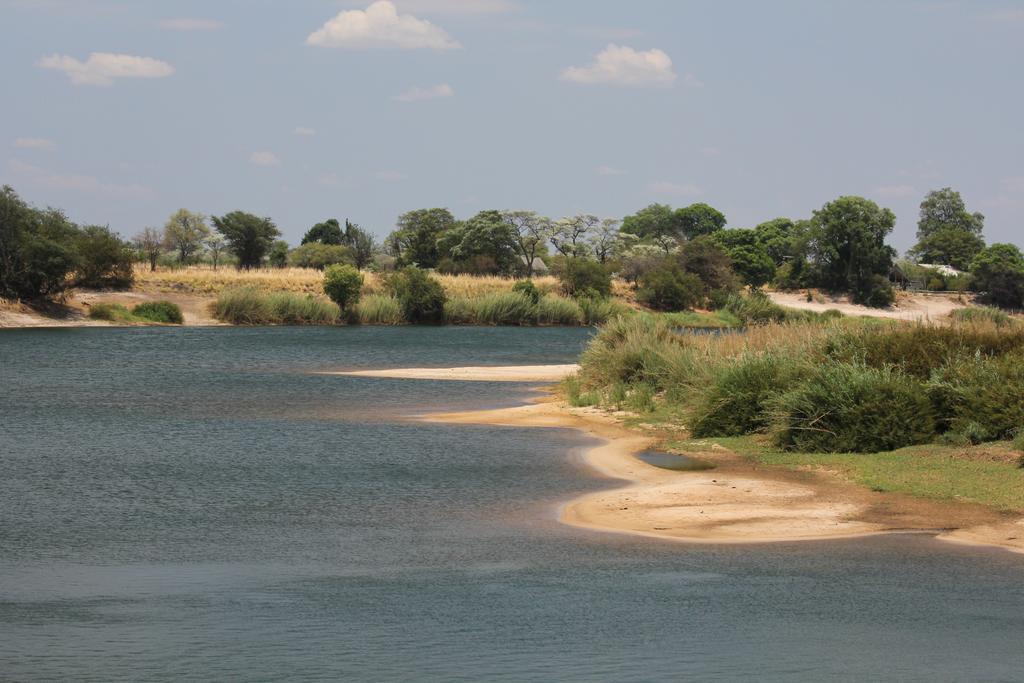 Zambezi Mubala Camp Hotel Катима Мулило Екстериор снимка