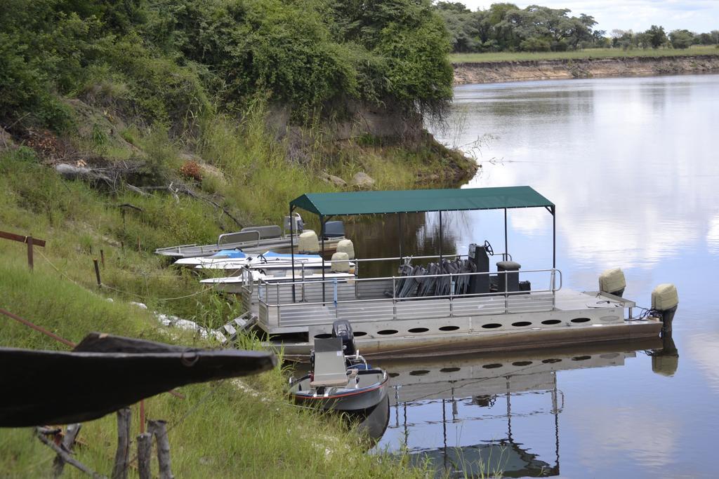 Zambezi Mubala Camp Hotel Катима Мулило Екстериор снимка